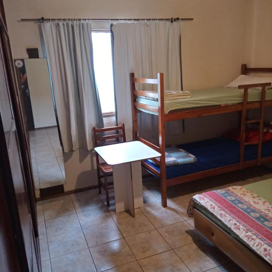 Hostel Casa Da Praia ปิซาร์รัส ภายนอก รูปภาพ