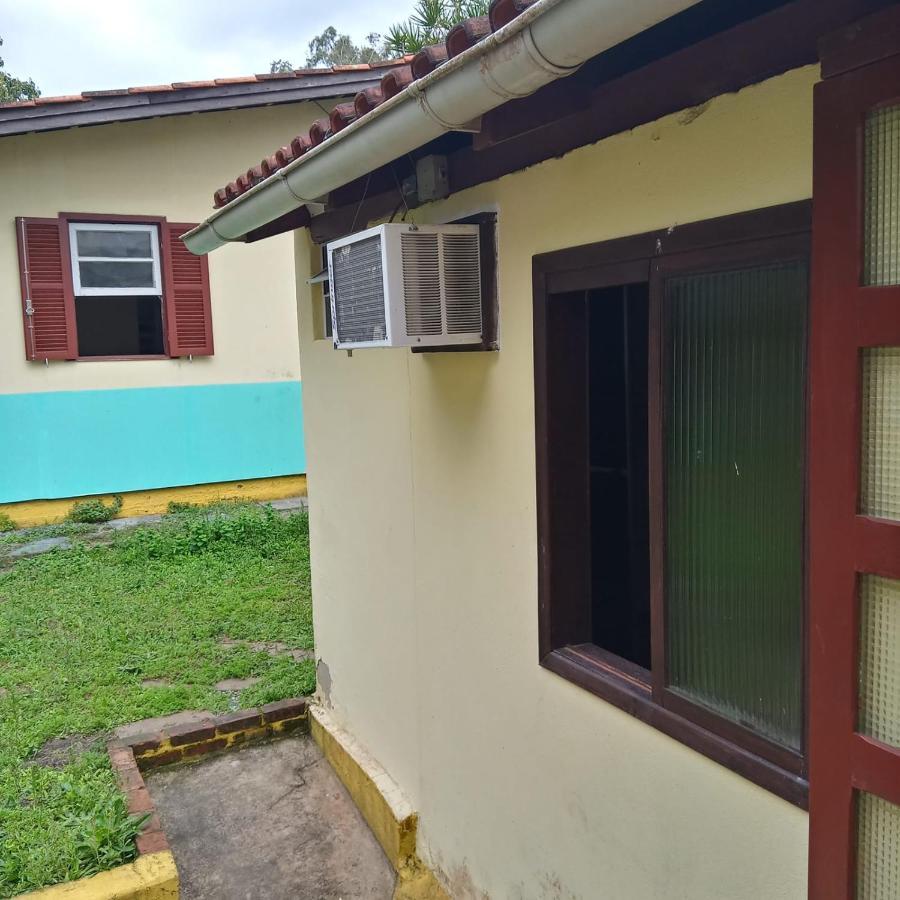 Hostel Casa Da Praia ปิซาร์รัส ภายนอก รูปภาพ