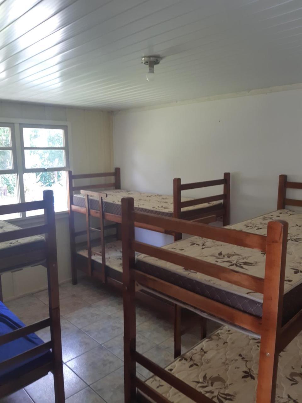 Hostel Casa Da Praia ปิซาร์รัส ภายนอก รูปภาพ