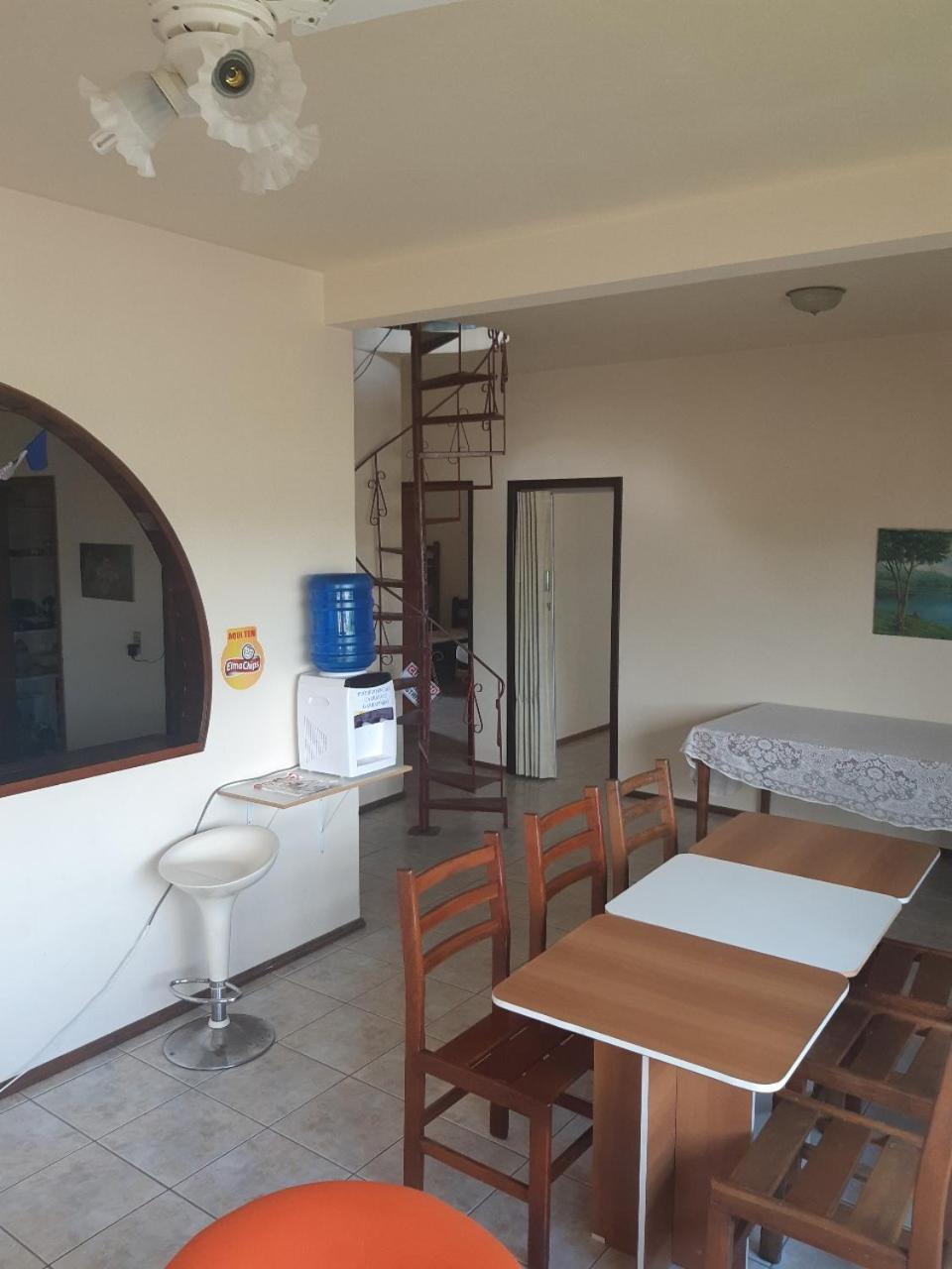 Hostel Casa Da Praia ปิซาร์รัส ภายนอก รูปภาพ
